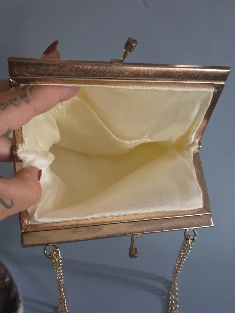 Cream Textured Chain-Handle Evening Clutch